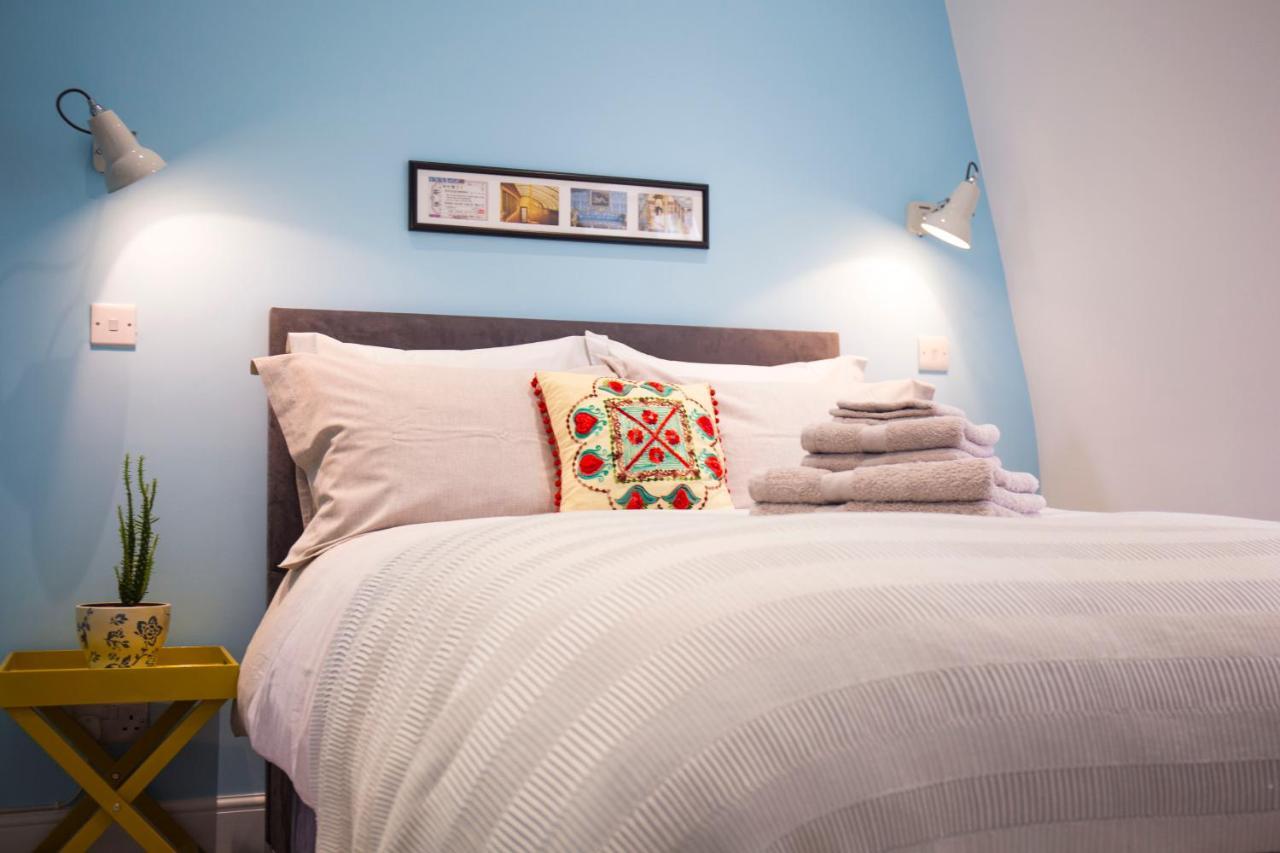 Luxury Bed Just Off The Canal Hotel London Bagian luar foto