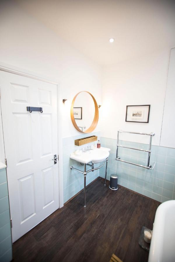 Luxury Bed Just Off The Canal Hotel London Bagian luar foto
